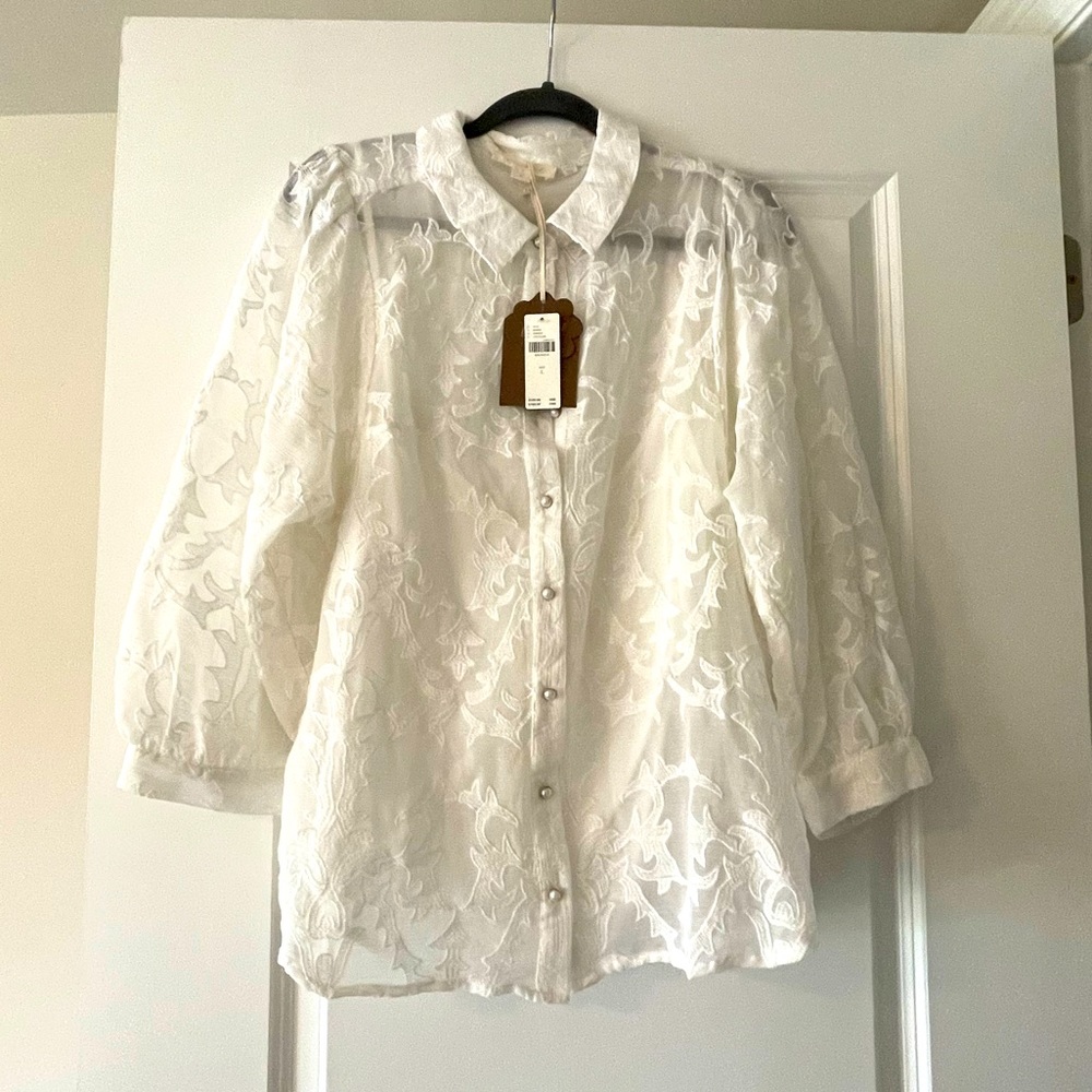 NWT Anthro Forever that Girl. White lace blouse w separate tank.
